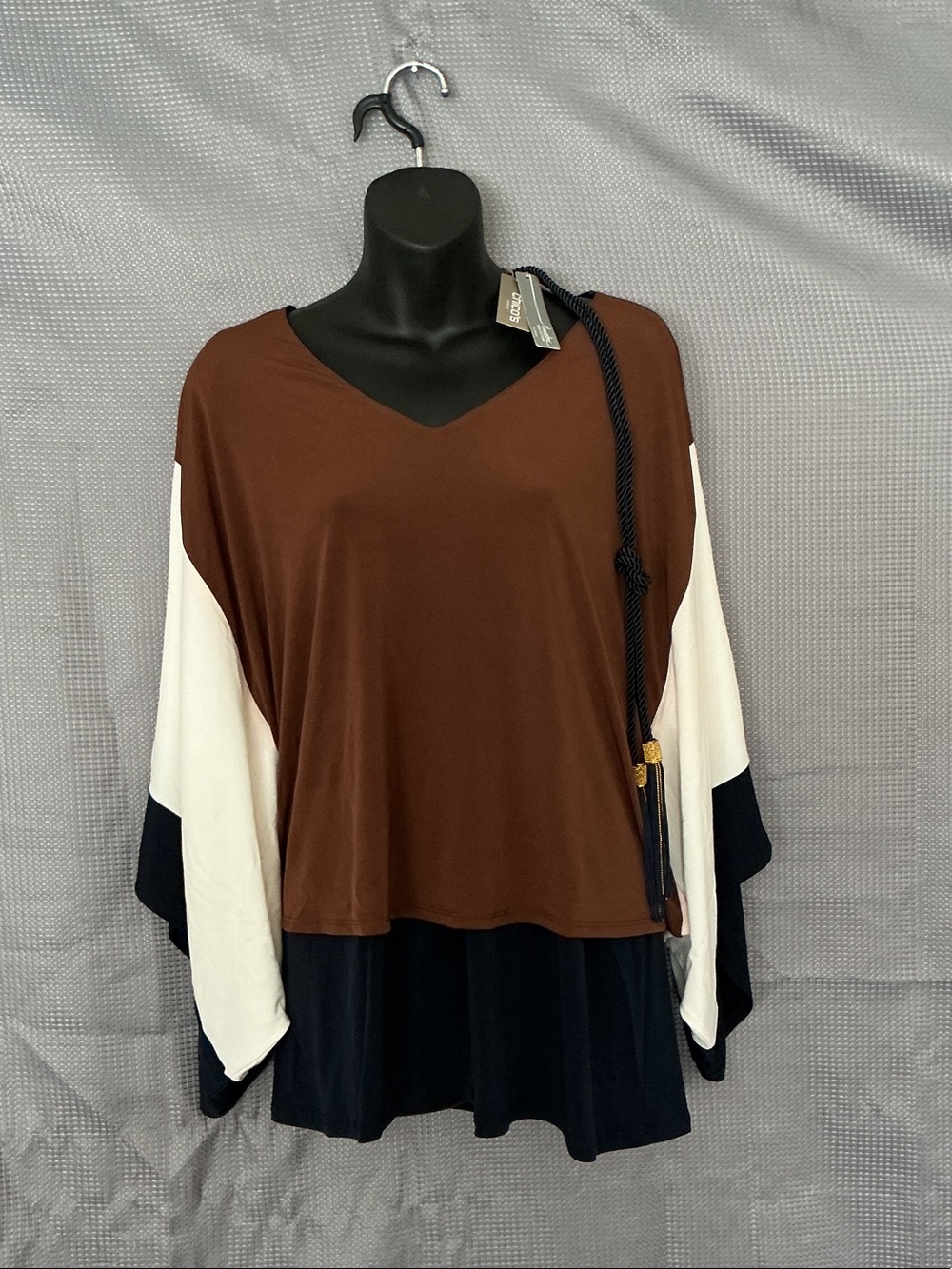 Chico's Brown Colorblock V-Neck Tunic with Cream & Navy